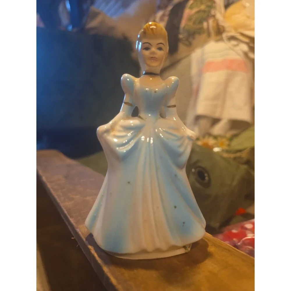 1960s WALT DISNEY Porcelain CINDERELLA Figurine Original Wales Stickers Japan